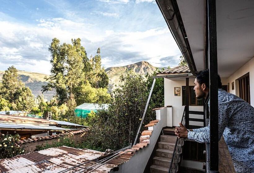 فندق Mama Green Eco Lodge & Permaculture Farm