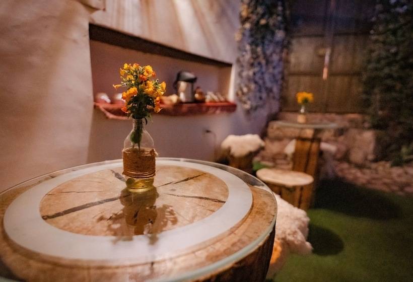 فندق Mama Green Eco Lodge & Permaculture Farm