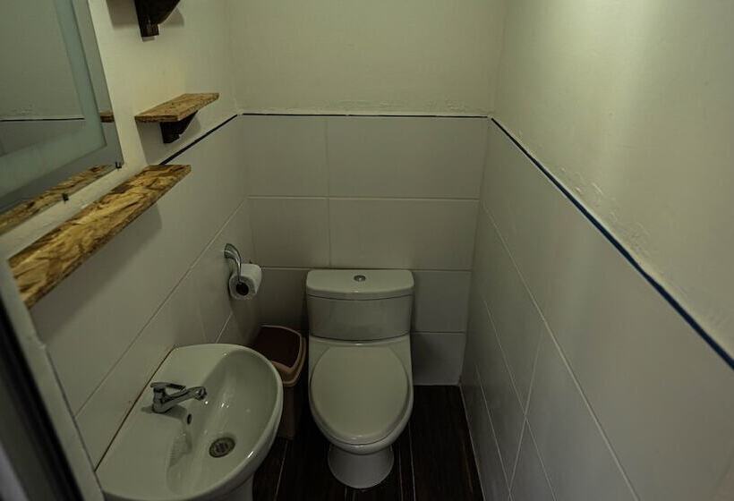 فندق Mama Green Eco Lodge & Permaculture Farm