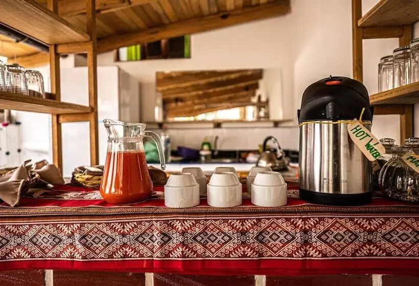 هتل Mama Green Eco Lodge & Permaculture Farm