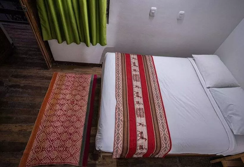 هتل Mama Green Eco Lodge & Permaculture Farm