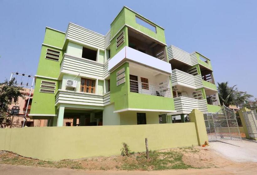 Hotel O Greenland Inn