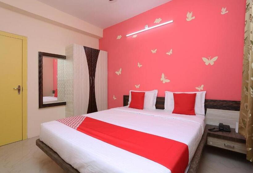 Hotel O Greenland Inn