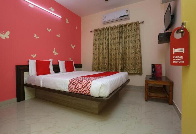 Hotel O Greenland Inn