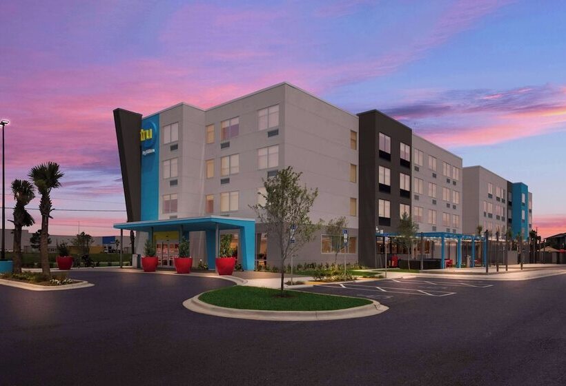 هتل Tru By Hilton Destin