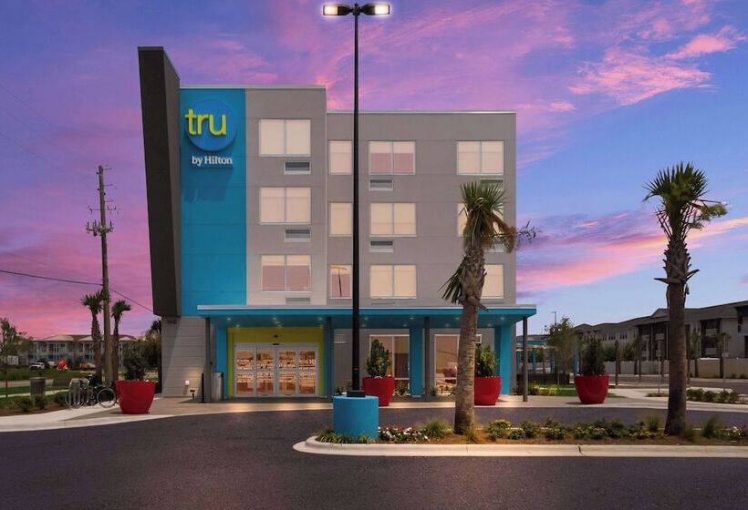 هتل Tru By Hilton Destin