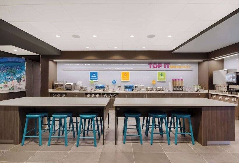 هتل Tru By Hilton Destin