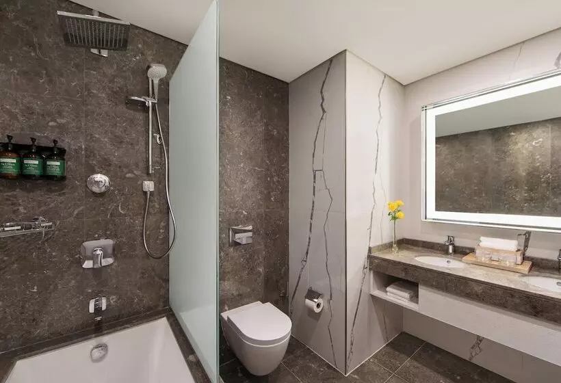 هتل Voco Dubai The Palm, An Ihg