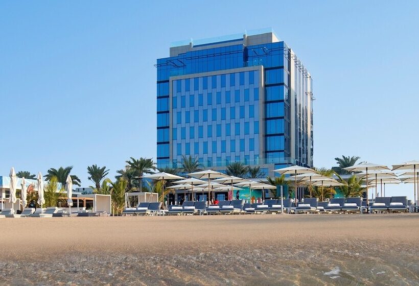 Отель Voco Dubai The Palm, An Ihg