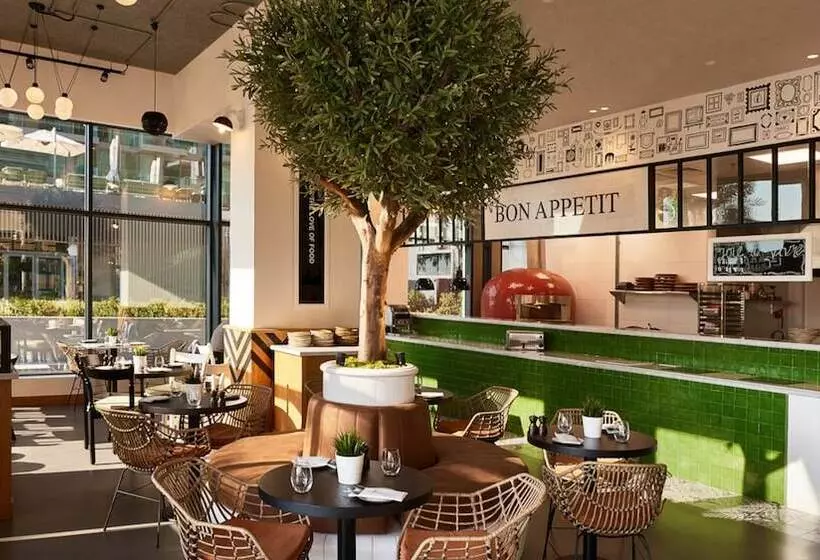 هتل Voco Dubai The Palm, An Ihg