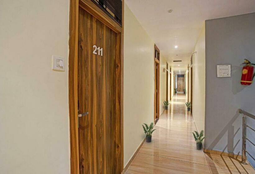 فندق Capital O 701204  Art Inn