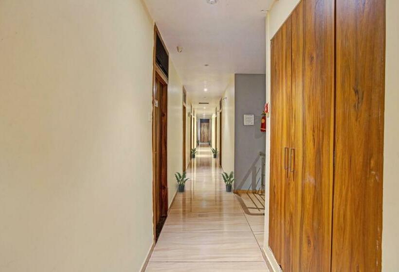 فندق Capital O 701204  Art Inn