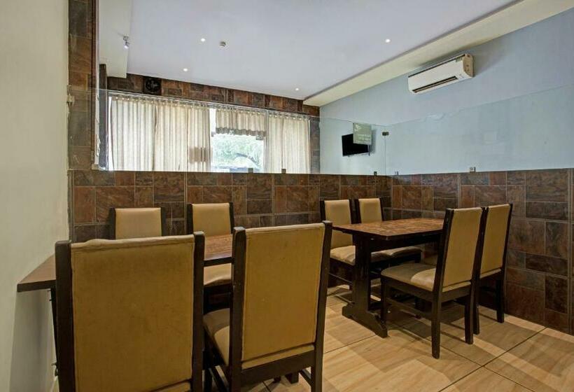 فندق Capital O 701204  Art Inn