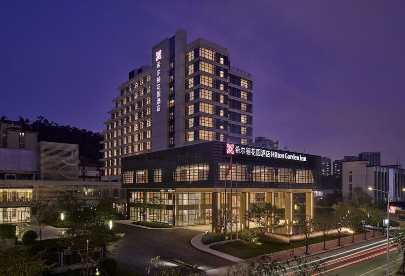בית מלון כפרי Hilton Garden Inn Zhuhai Jinan University