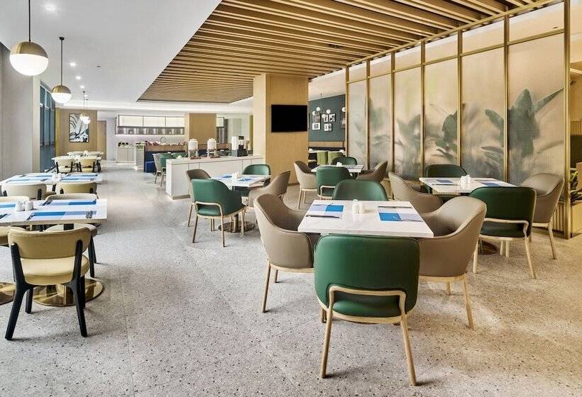 בית מלון כפרי Hilton Garden Inn Zhuhai Jinan University