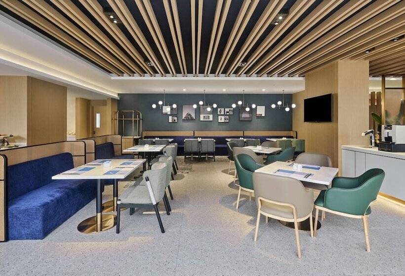 בית מלון כפרי Hilton Garden Inn Zhuhai Jinan University