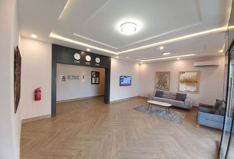 هتل Solace Suits & Homes