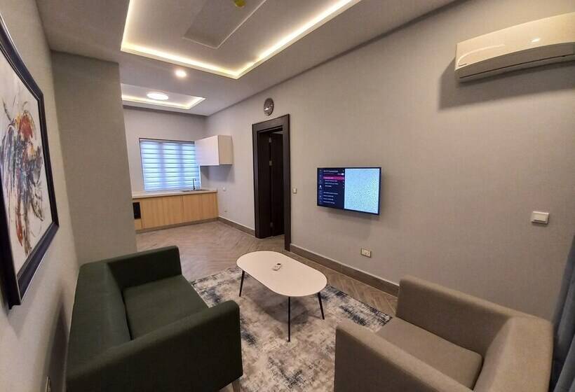 هتل Solace Suits & Homes