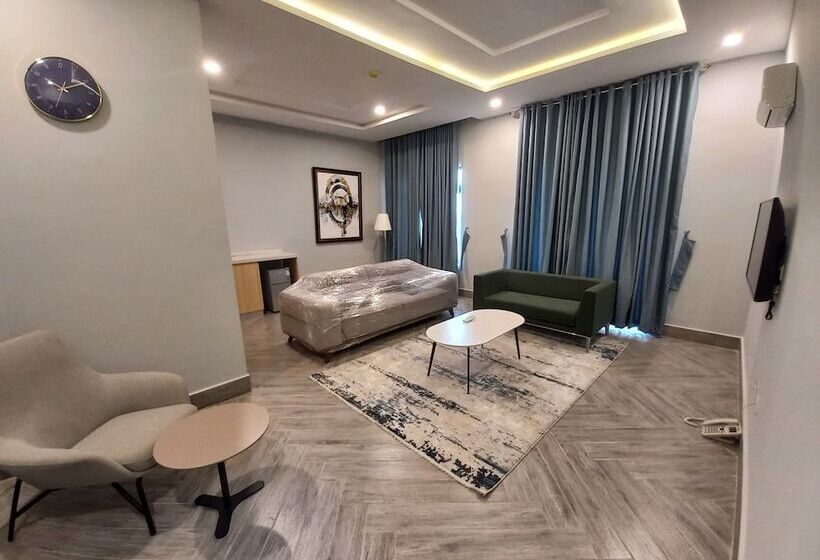 هتل Solace Suits & Homes