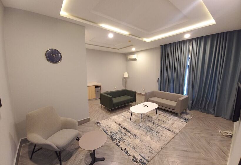 هتل Solace Suits & Homes