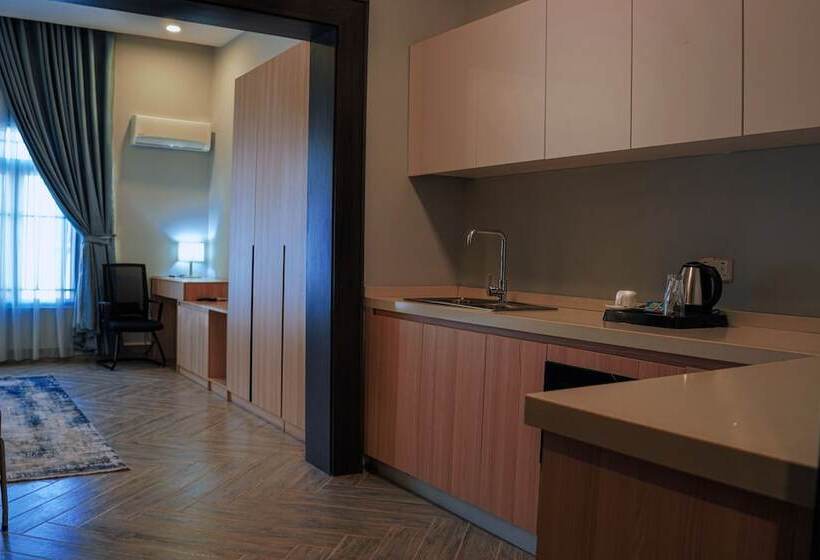 هتل Solace Suits & Homes