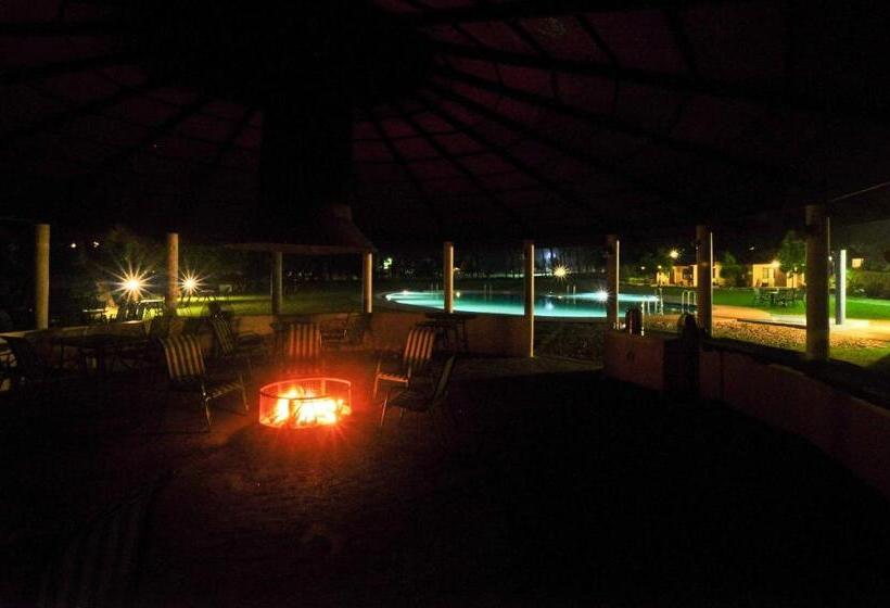 هتل Welcomheritage Tarangi Ramganga Resort