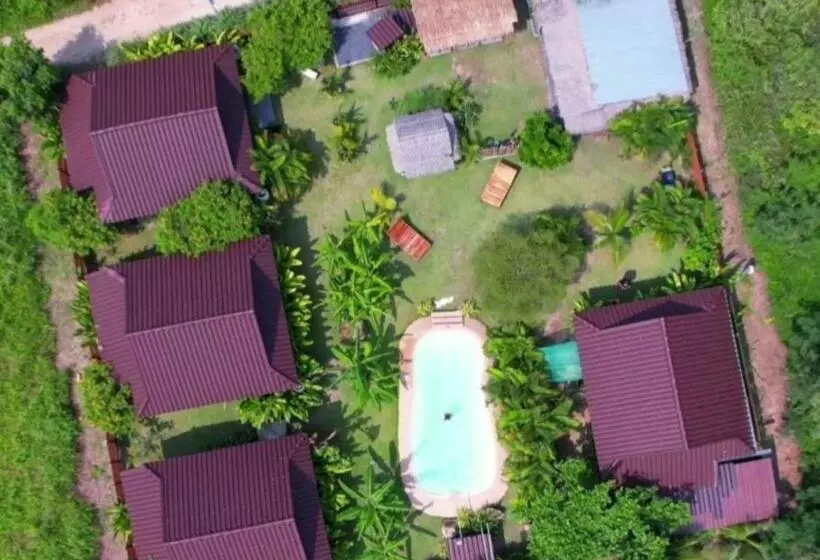 تختخواب و صبحانه Samui Blue Bird