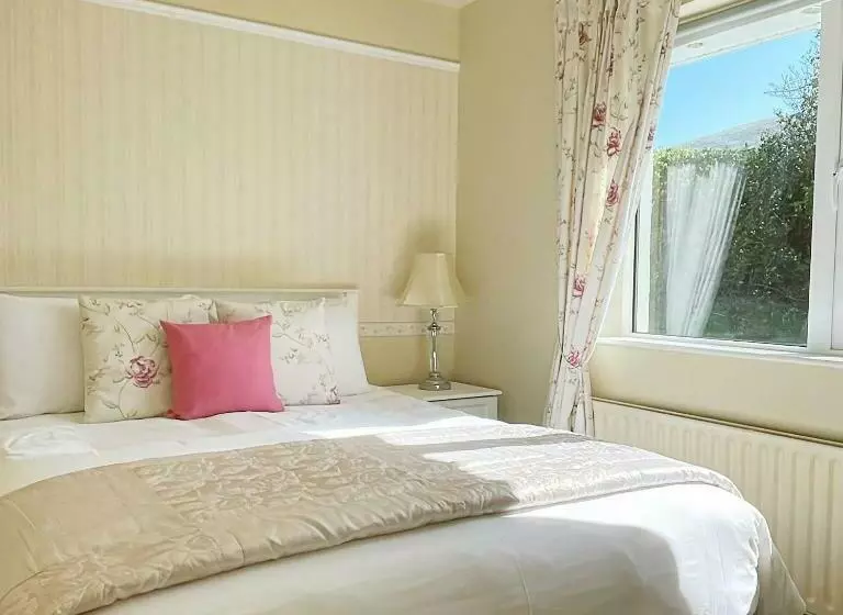 Duinin House B&b