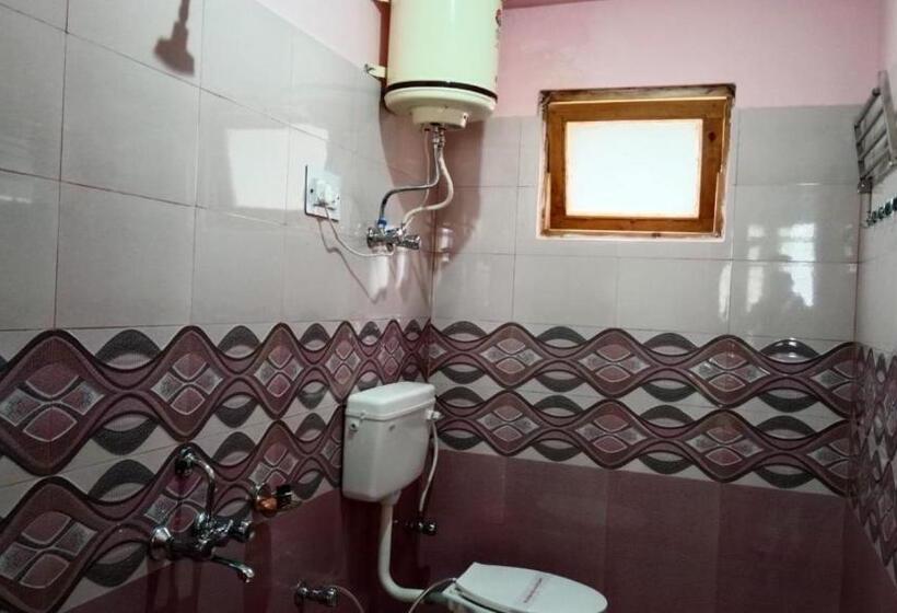 בית מלון כפרי Fab Forest Retreat