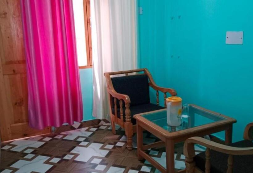 בית מלון כפרי Fab Forest Retreat