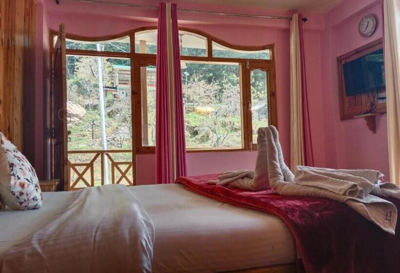 בית מלון כפרי Fab Forest Retreat