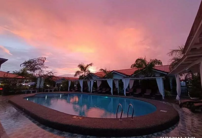 ホテル Garden Village Resort