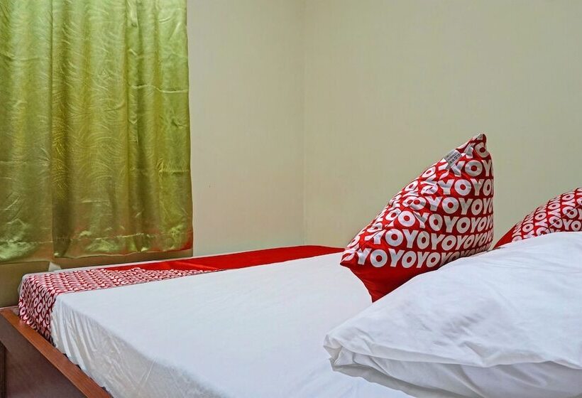 בית מלון כפרי Oyo 91649 Orange Homestay Makassar