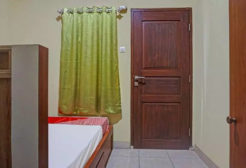 ホテル Oyo 91649 Orange Homestay Makassar