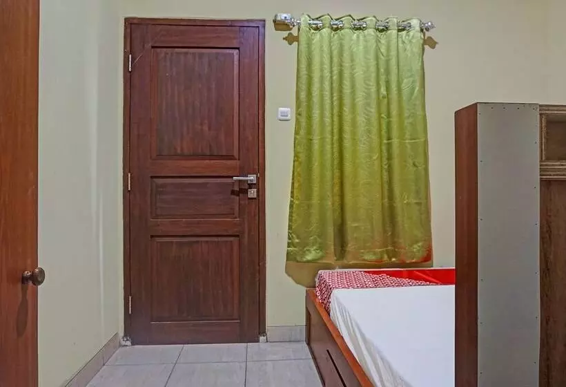 ホテル Oyo 91649 Orange Homestay Makassar