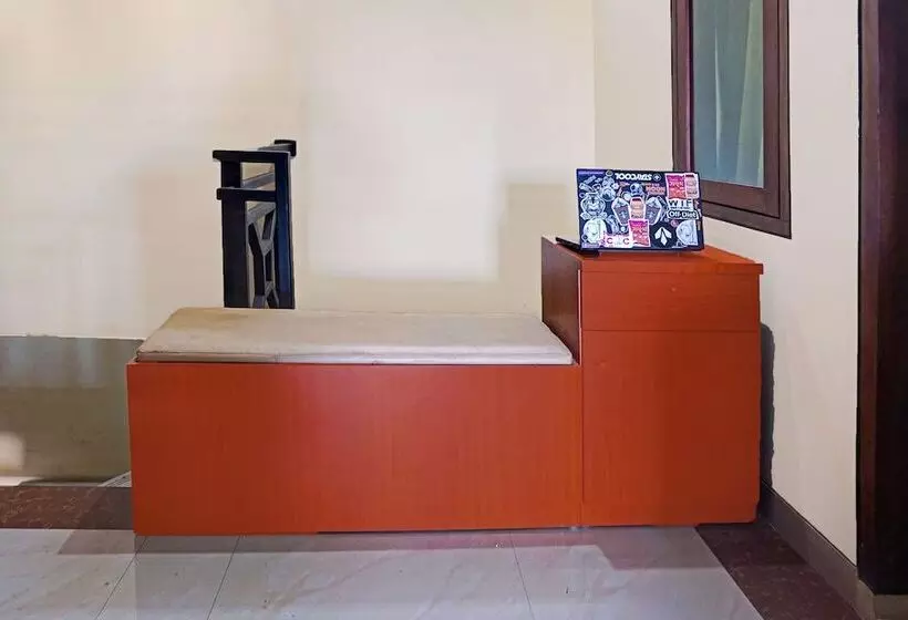 ホテル Oyo 91649 Orange Homestay Makassar
