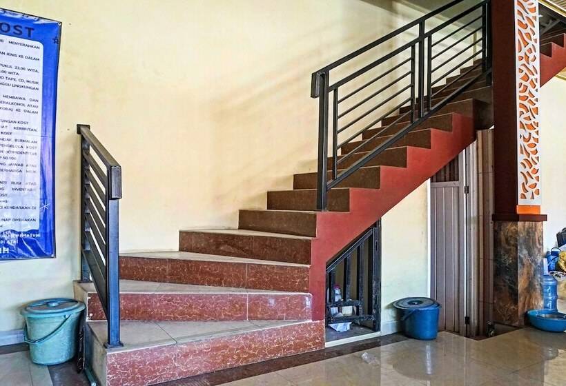 ホテル Oyo 91649 Orange Homestay Makassar