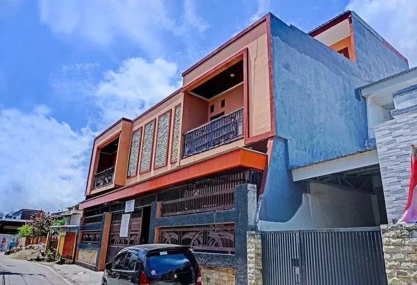 ホテル Oyo 91649 Orange Homestay Makassar