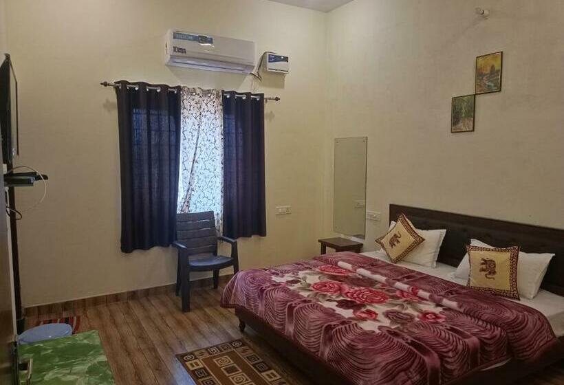 בית מלון כפרי The Vantage Haveli