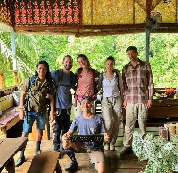 ペンション Aussie Inn Bukit Lawang