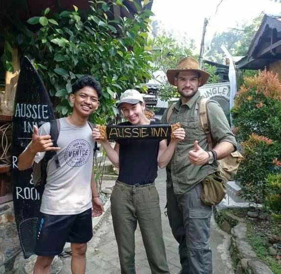 ペンション Aussie Inn Bukit Lawang