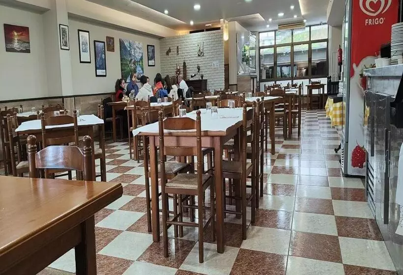 پانسیون Casa Canosa