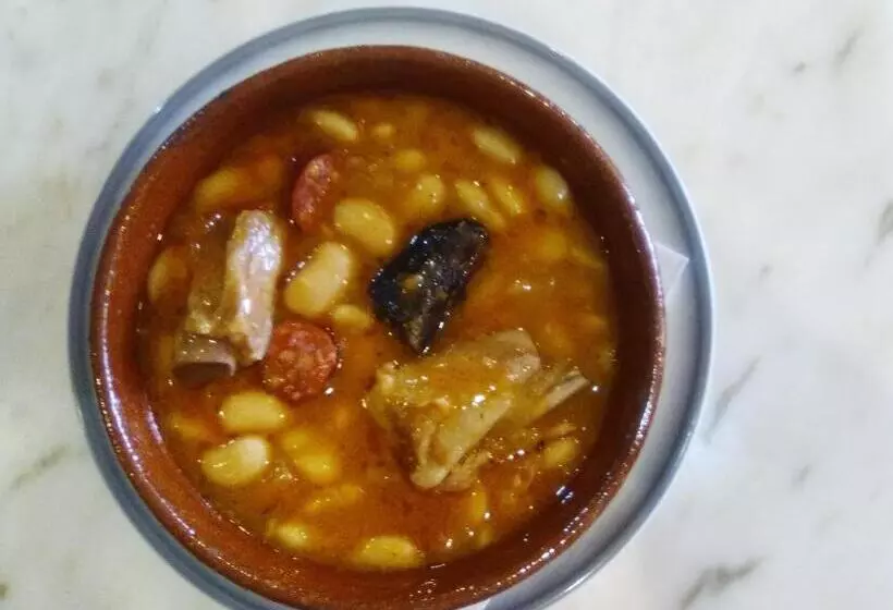 پانسیون Casa Canosa