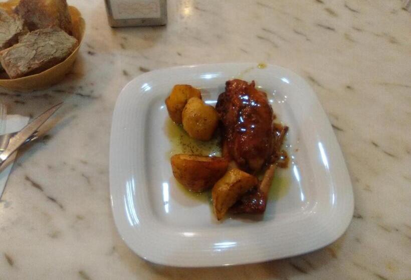 پانسیون Casa Canosa