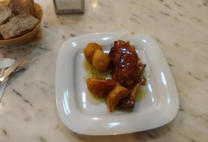 پانسیون Casa Canosa