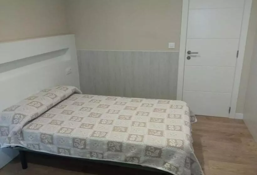 پانسیون Casa Canosa