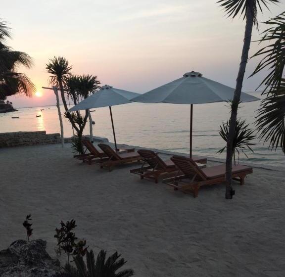 膳宿费 Double A Beach House