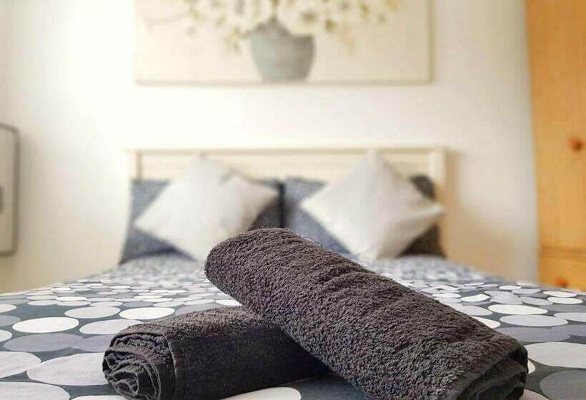 Пансион Tower Bridge Rooms