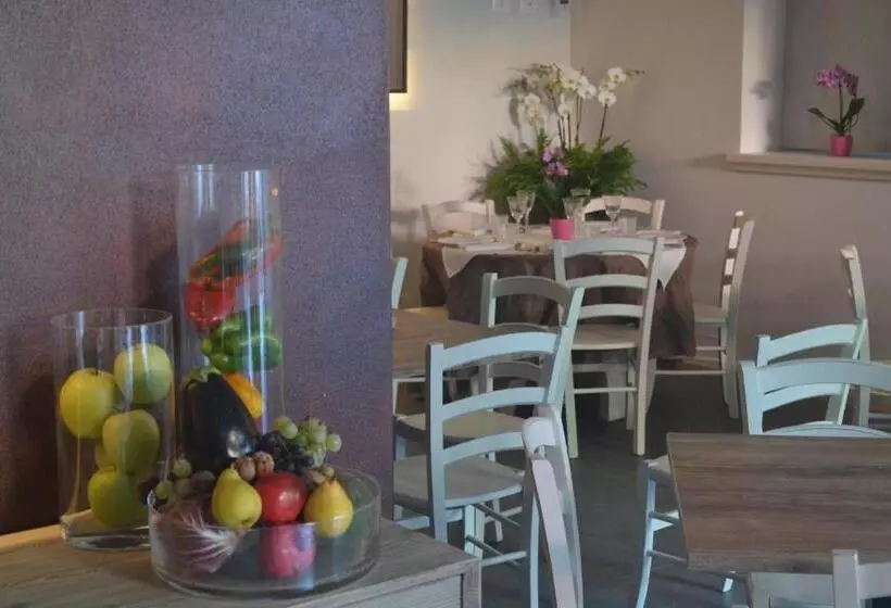 Stravagante Hostel & Rooms
