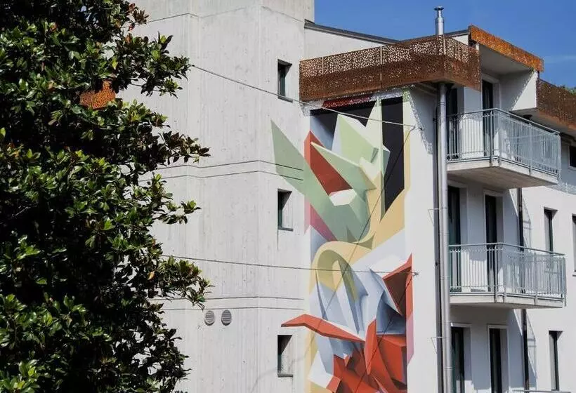 Stravagante Hostel & Rooms